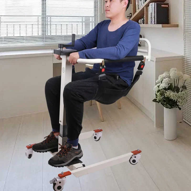 Elderly person transfer machine can be lifted and lowered. Household elderly person transfer machine transport machine