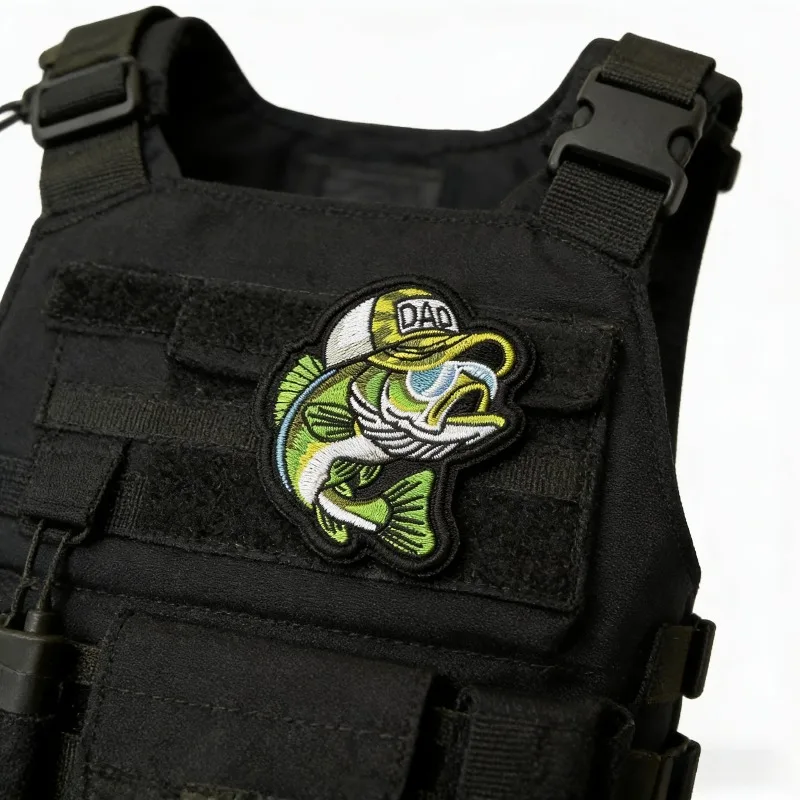 Parche táctico pez bagre con gancho y bucle para mochila de pesca