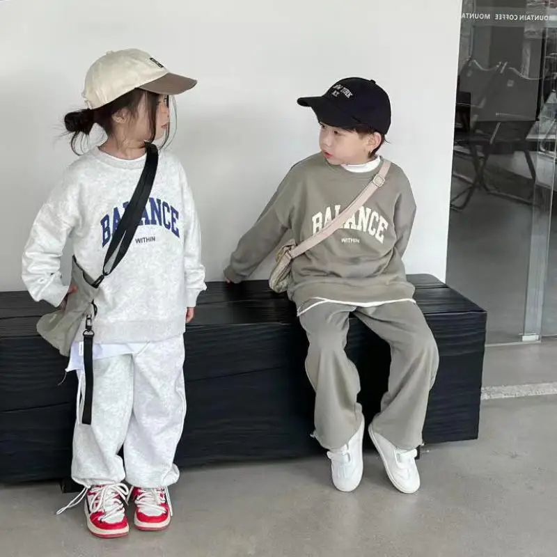 

2025 Spring New Children Long Sleeve Sports Set Boys Girls Letter Print Sweatshirt + Sweat Pants 2pcs Suit Kids Casual Outfits