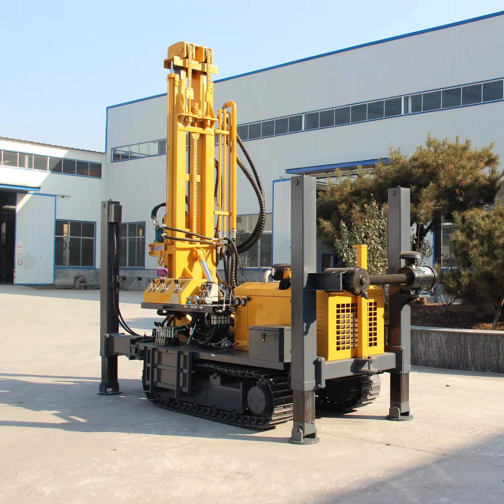 

China Factory Price Quality Durable 180 Meter Full Hydraulic Crawler Water Well Rotary Drilling Rig Diesel Engine New Pump Air