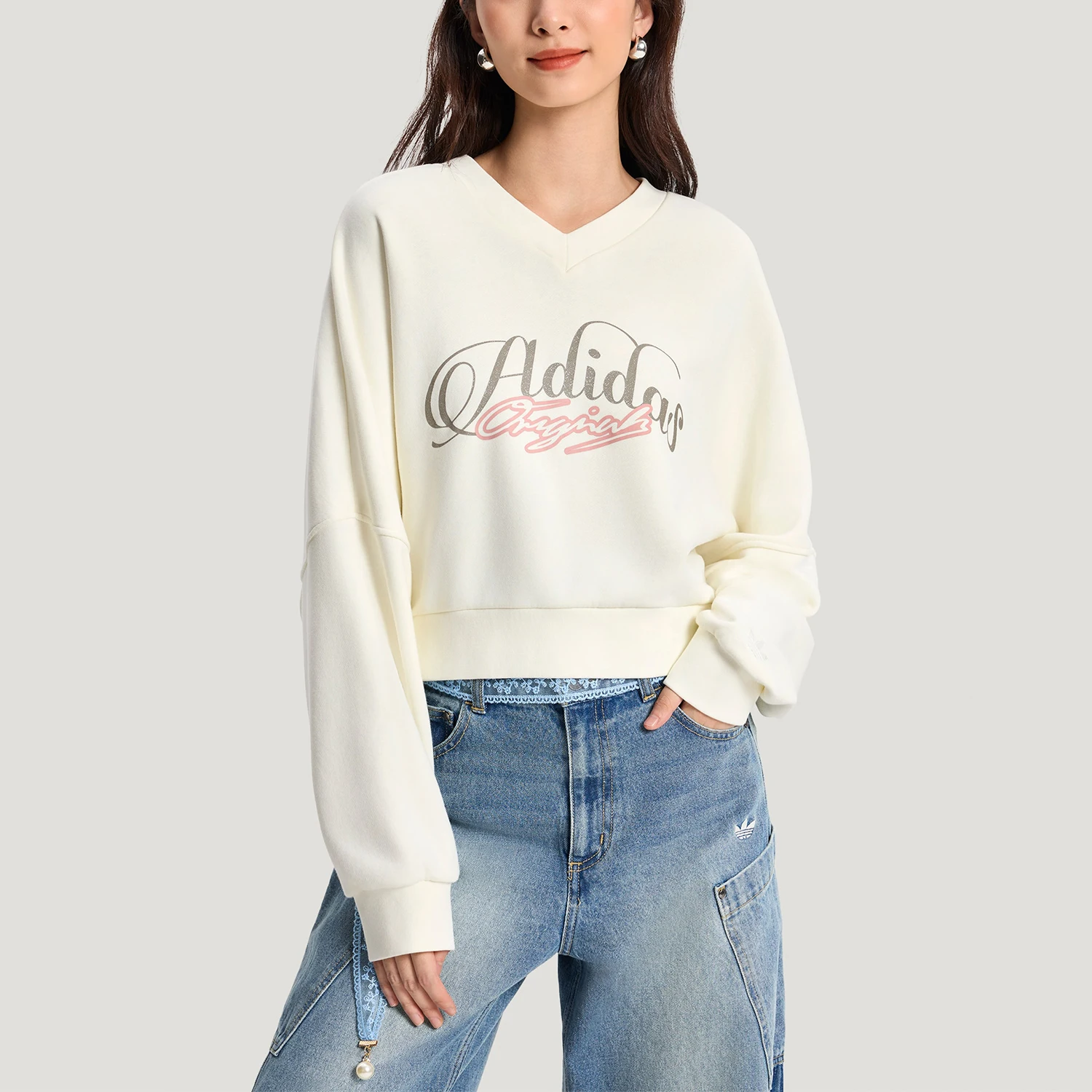 sweat-shirt-beige-authentique-adidas-clover-gfxsweat-pour-femme-kr2623