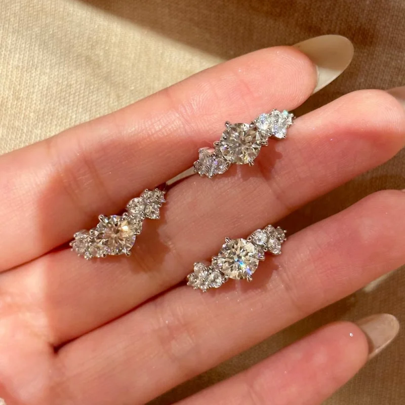 

100%925 sterling silver commitment 1-carat Moissan diamond ring for women, silver fashionable and luxurious wedding and engageme
