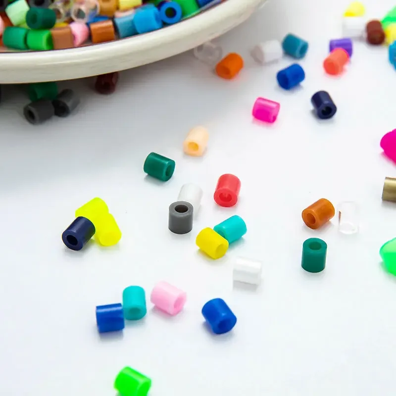 1000pcs 2.6mm Mini Perler Hama Beads Kids DIY Toy Colormixing White Black Color Fuse Beads Learning Toys for Children