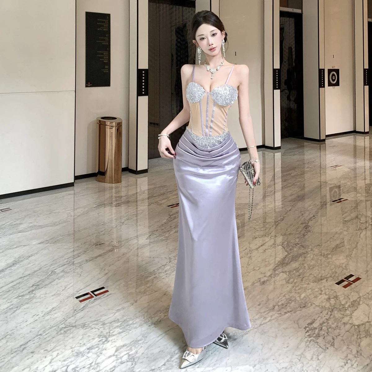 

Сексуальное вечернее платье с высокой талией, пайетками и лямками, с облегающим силуэтом и шлейфом для молодых женщин 20-х лет