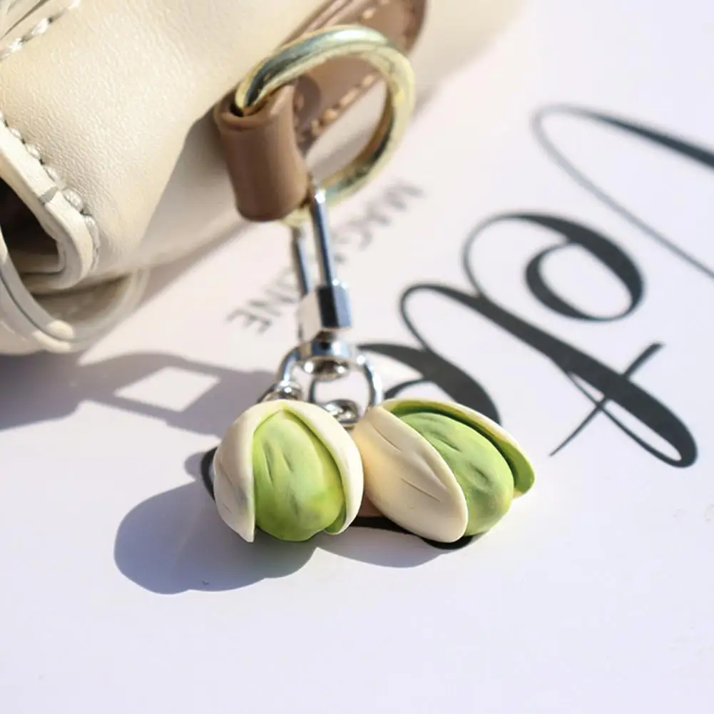 Unisex Keychain Charm Nut-shaped Resin Keychain Pendant Compact Portable Keyring Accessory for Handbag Car Bag Charm Decoration