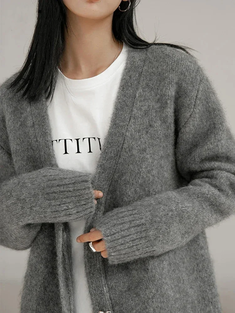 

Elegant Korean V-neck Knitted Cardigan Women Loose Fitting Solid Color Long Sleeved Autumn Fashion Gray Heart Button Sweater Top