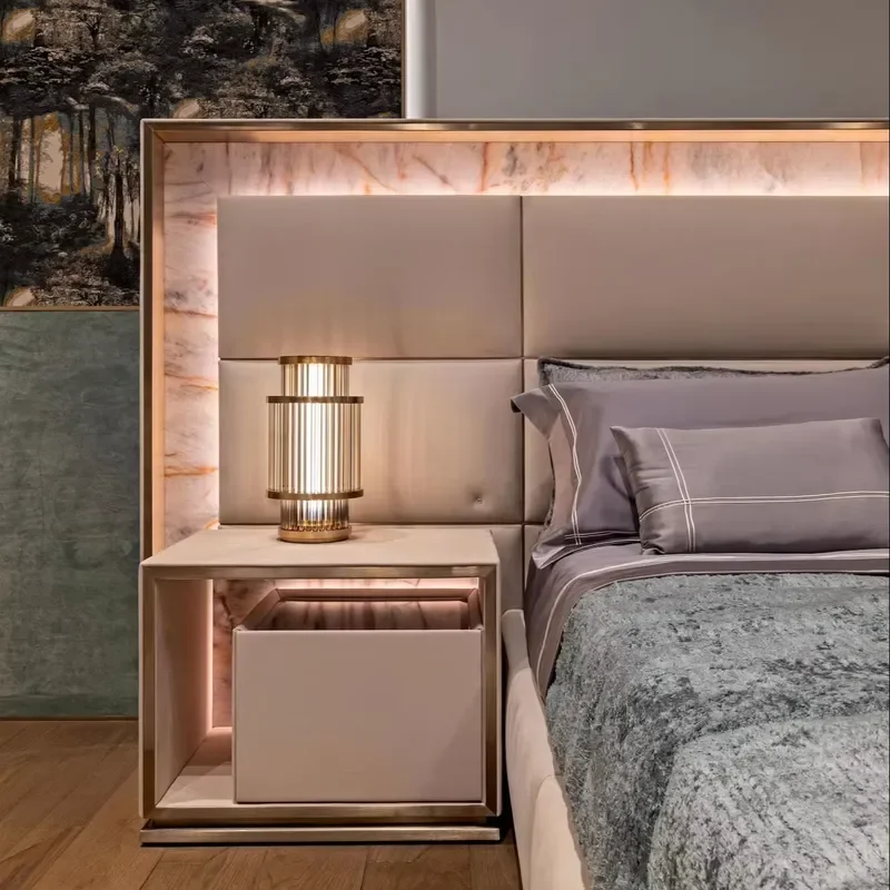 Solid Wood Bedroom Furniture Set 5 Piece Modern Luxury King Bed With Storage Dresser Nightstands For Hotel Apartment Home