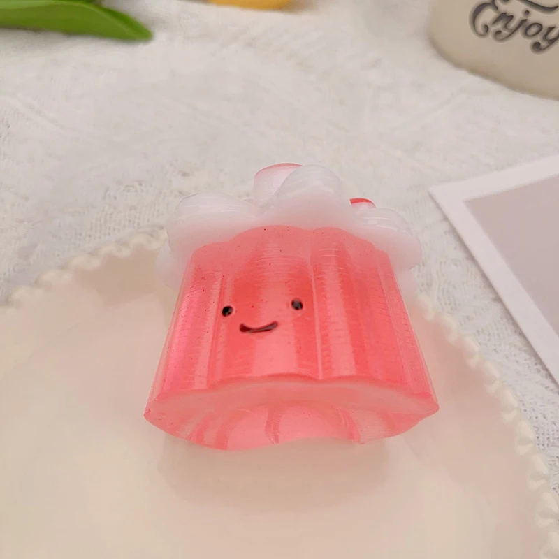 1 Stuks Kawaii Kristallen Pudding Cake Keluli Plakkerig Knijp Speelgoed Zacht Realistisch Gelei Glitter Squishy Stress Reliëf Speelgoed Kinderen Geschenken