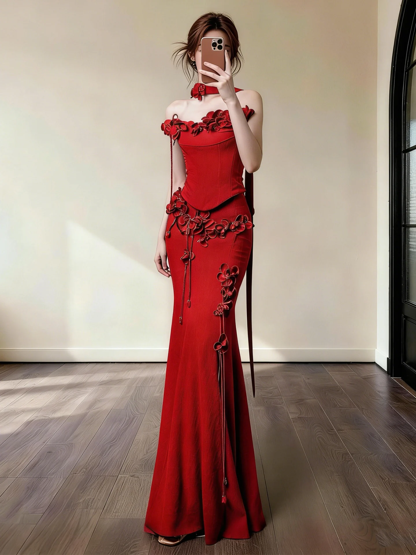 

Elegant Red Wedding Dress Evening Gown with Fish Tail Design And Strapless Neckline for Engagement And Bridal Shower Celebrat...