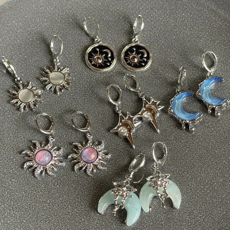 Y2K Sun Moon الفولاذ المقاوم للصدأ هوب القرط العصرية الكلاسيكية هوب ترصيع للنساء مجوهرات الأزياء