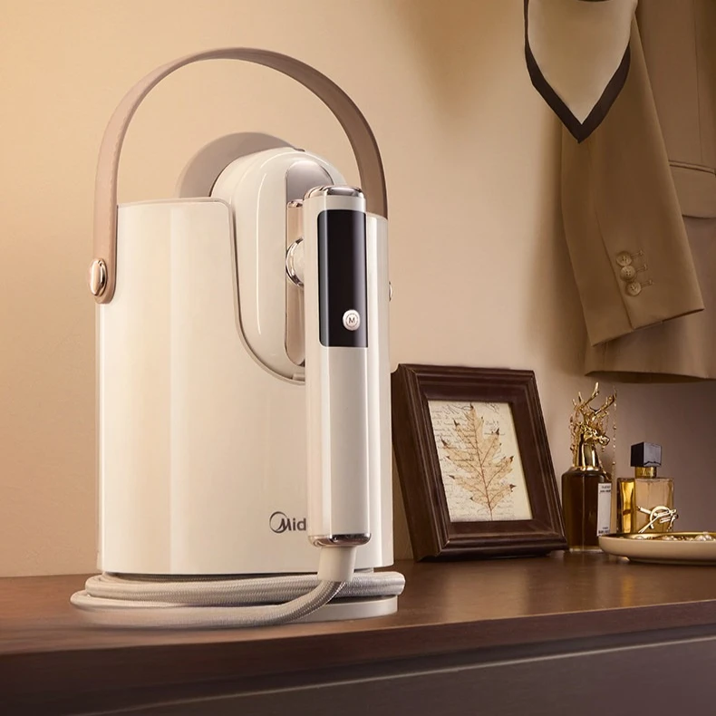 Small bag hanging iron household small steam hand-held large water tank iron ironing machine