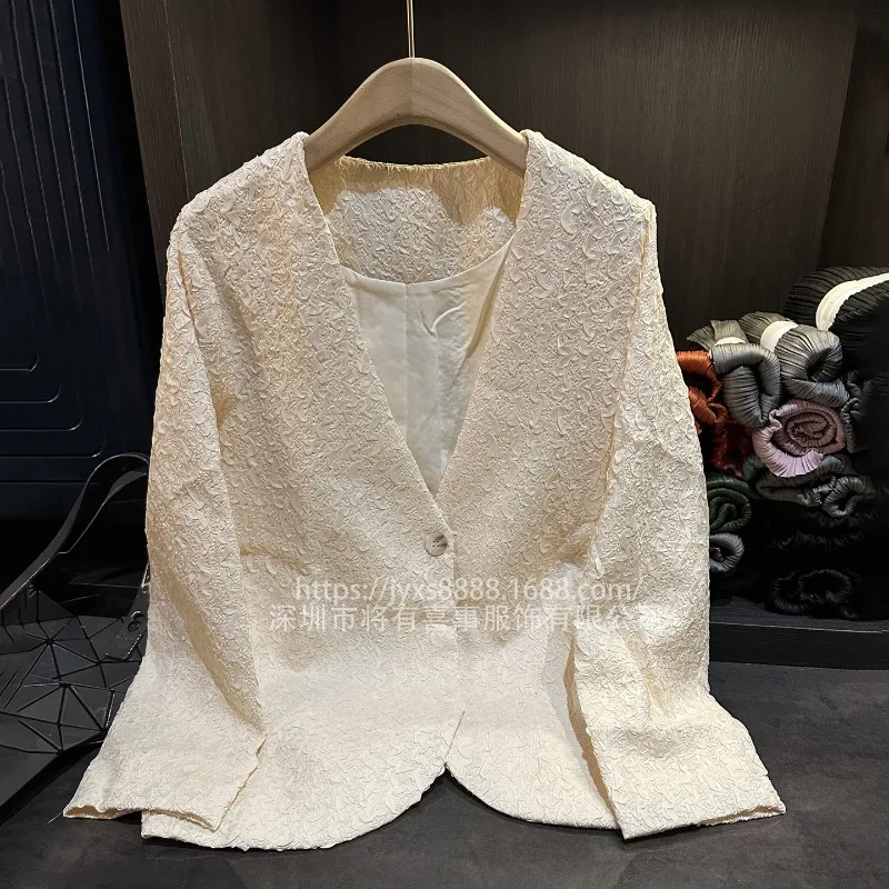 

Плиссированная куртка Miyake 2025, высококачественный маленький пиджак без воротника, женский осенний свободный топ премиум-класса, повседневный универсальный