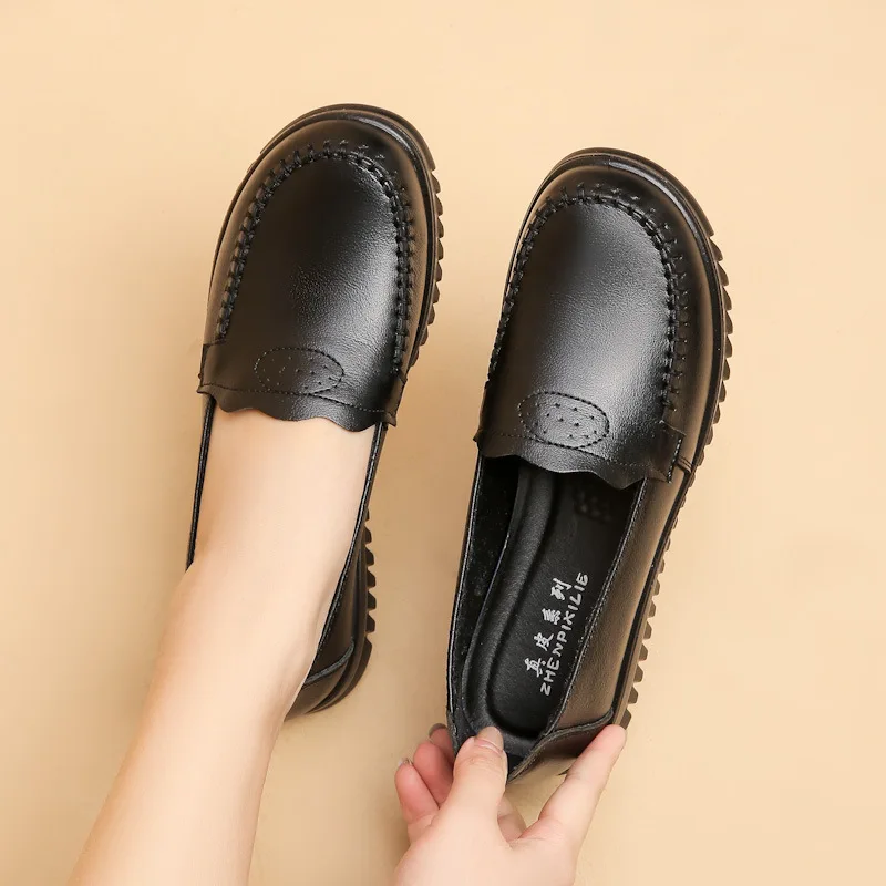 

Autumn New Women's Shoes Fashion Casual Women Leather Flat Shoes Ladies Slip On Comfortable Black Work Flats shoes Mom Shoes