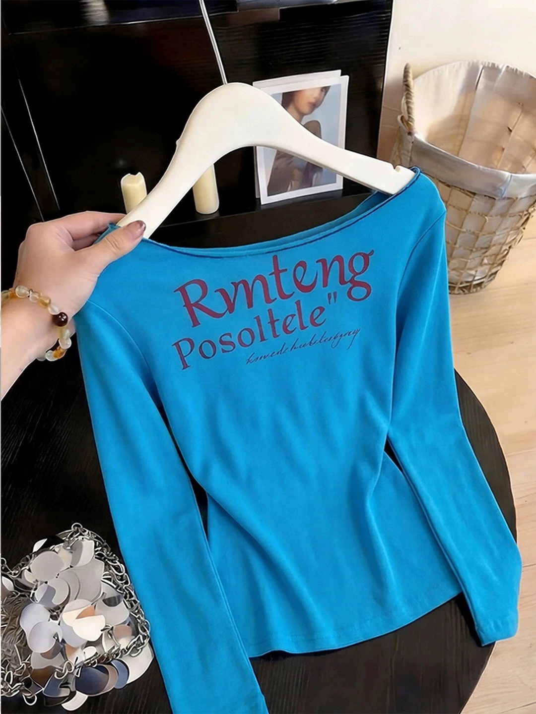 Slim Fit Long Sleeve Shoulder Baring T-Shirt for Women Unique Letter Print plus Size Trendy Top Commute Style Korean Version