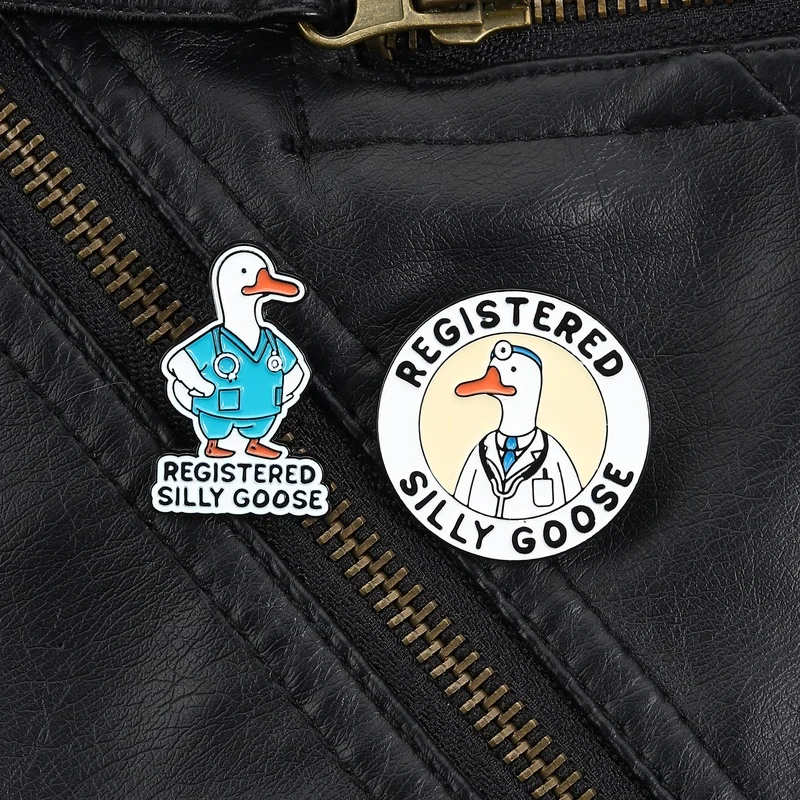 Registered Silly Goose Enamel Pin Nurse and Doctor Silly Goose Design Healing Humor Style for Medical Staff Everyday Use