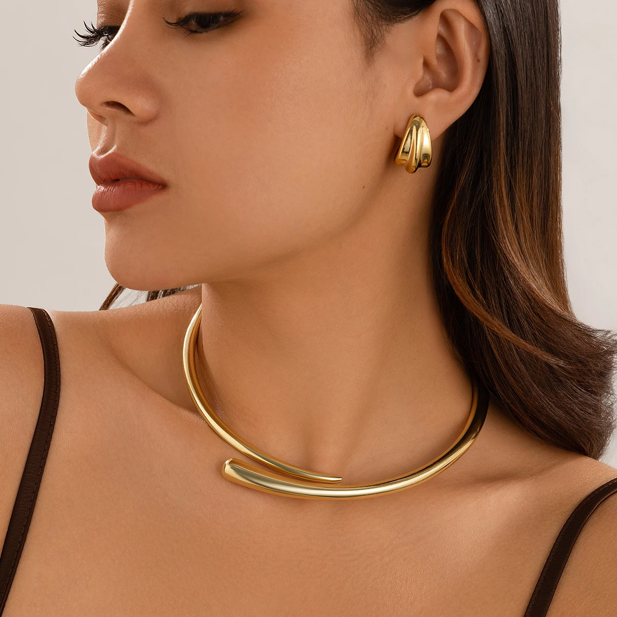 SHIXIN Luxury Smooth Surface Hug Open Torques Necklace for Women Elegent Gold Color Metal Choker Collar Chain Wedding Jewelry