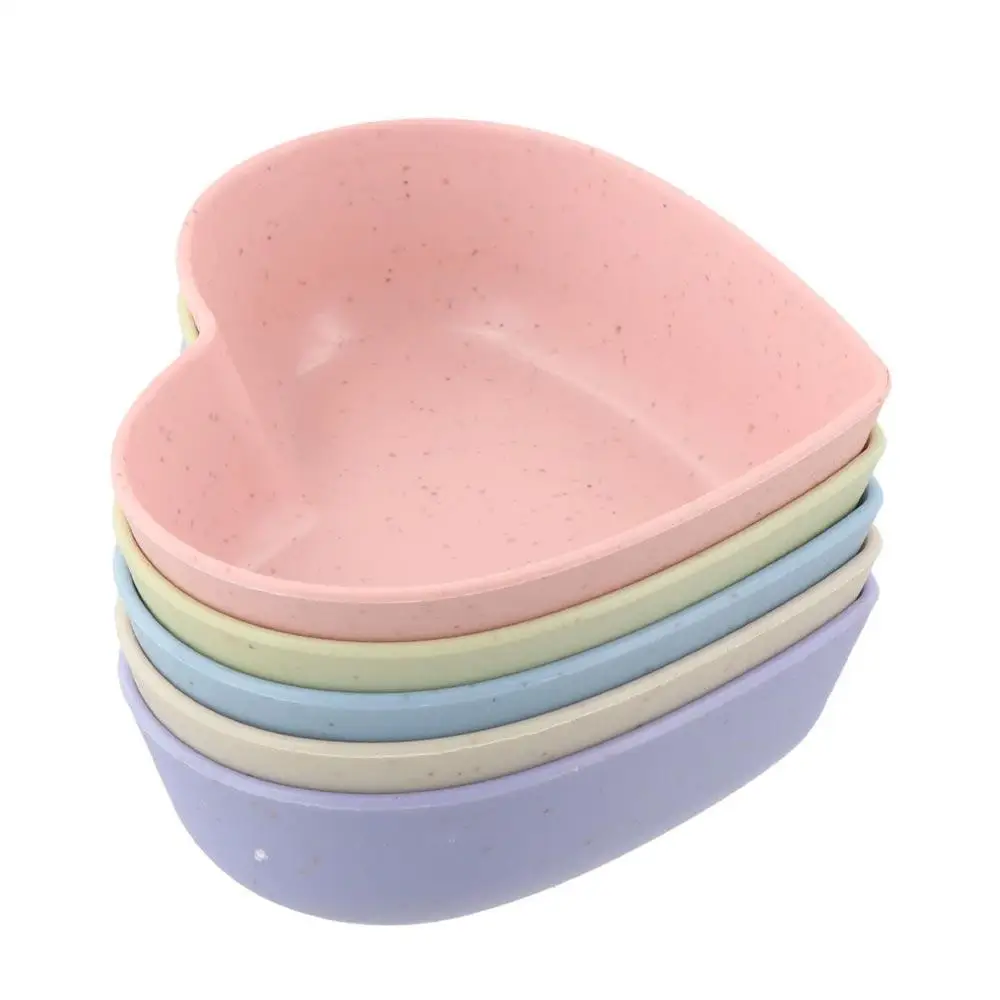 Piatto di condimento a forma di cuore di paglia di grano Mini piatto di condimento per sushi in stile nordico Piatti lavabili infrangibili per salsa di soia per la cucina