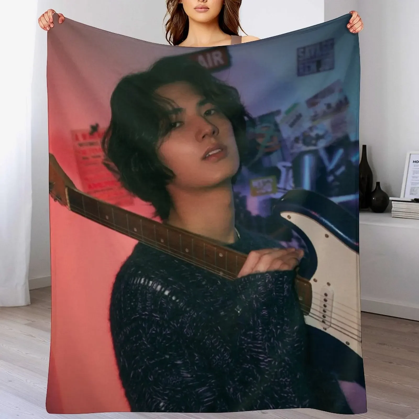 

New Xdinary Heroes Jooyeon Throw Blanket Travel Kid'S manga Decoratives Blankets