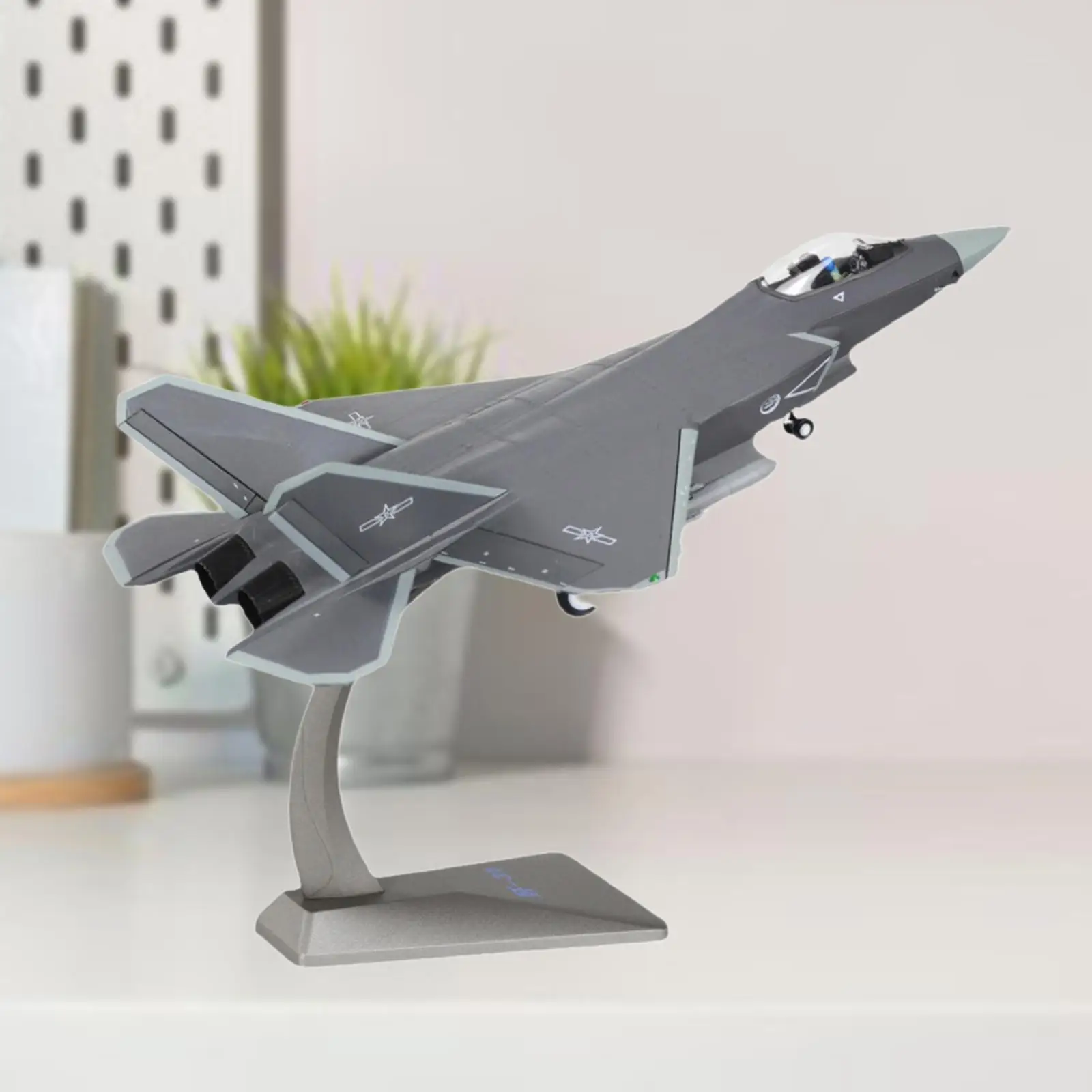 

Alloy 1/72 J31 Airplane Diecast Model Metal Fighter Jet Model for Cafe Bar