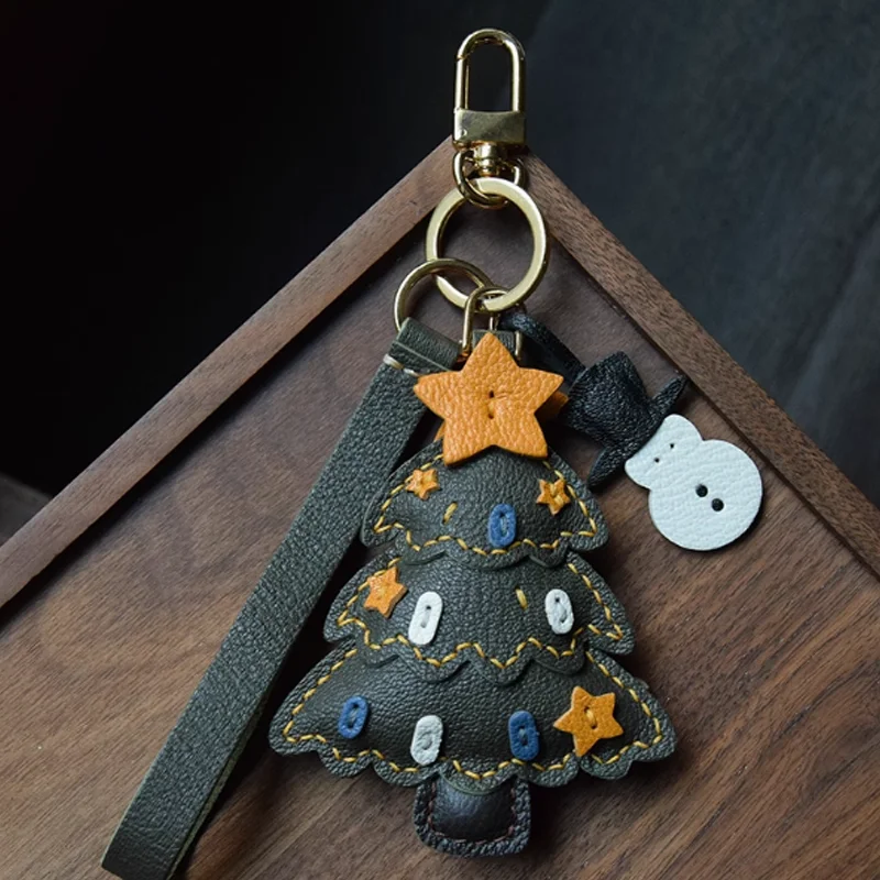 New Arrival Leather Santa Claus Christmas Tree Handmade Pendant Keychain Bag Pendant For Man Or Woman Gift