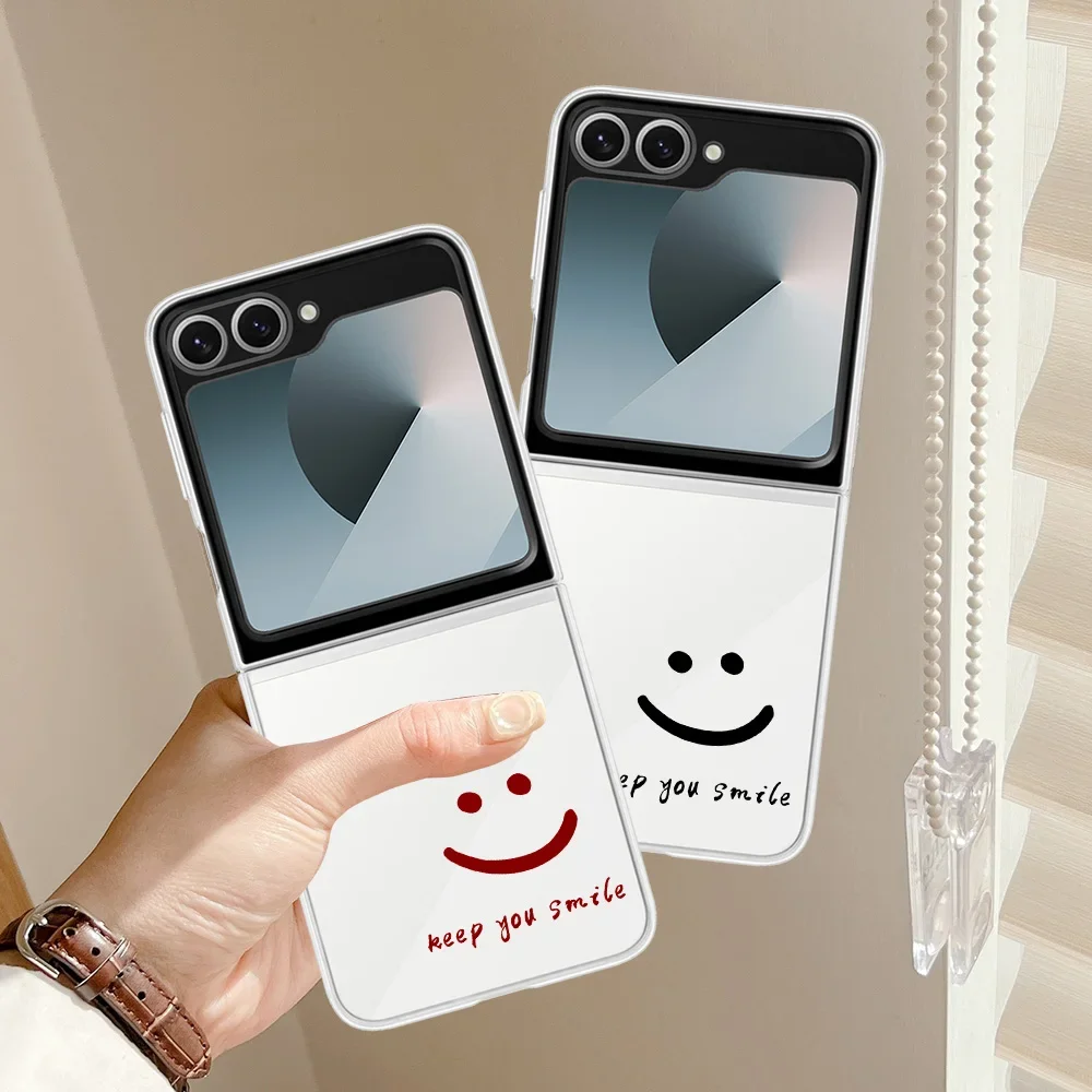 심플한 웃는 얼굴 갤럭시 Z 플립 케이스 이미지