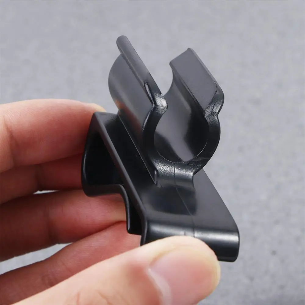 Description Picture 2 of item14pcs Putting Organizer Golf Equipment Golf Accessories Golf Putter Holder On Putter Holder Golf Bag Clip Golf Club Clip