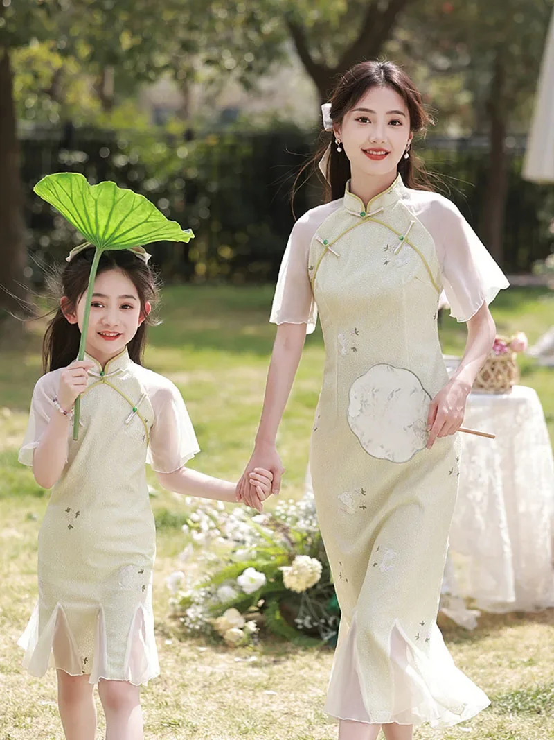 

Parent-child Clothing Women Improved Cheongsam Light Green Embroidery Fishtail Dress Short Sleeve Vintage Gauze Qipao