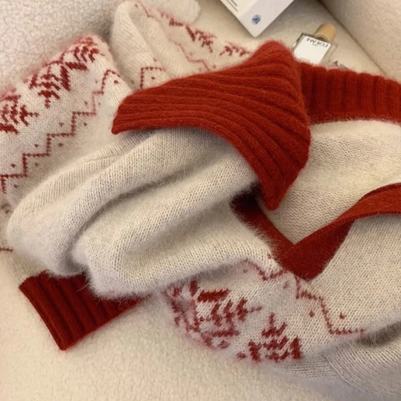 ジャカード甘いクリスマスレッドセーター女性韓国ヴィンテージクラシック長袖プルオーバー長袖シックなフェイクミンクフリーストップ