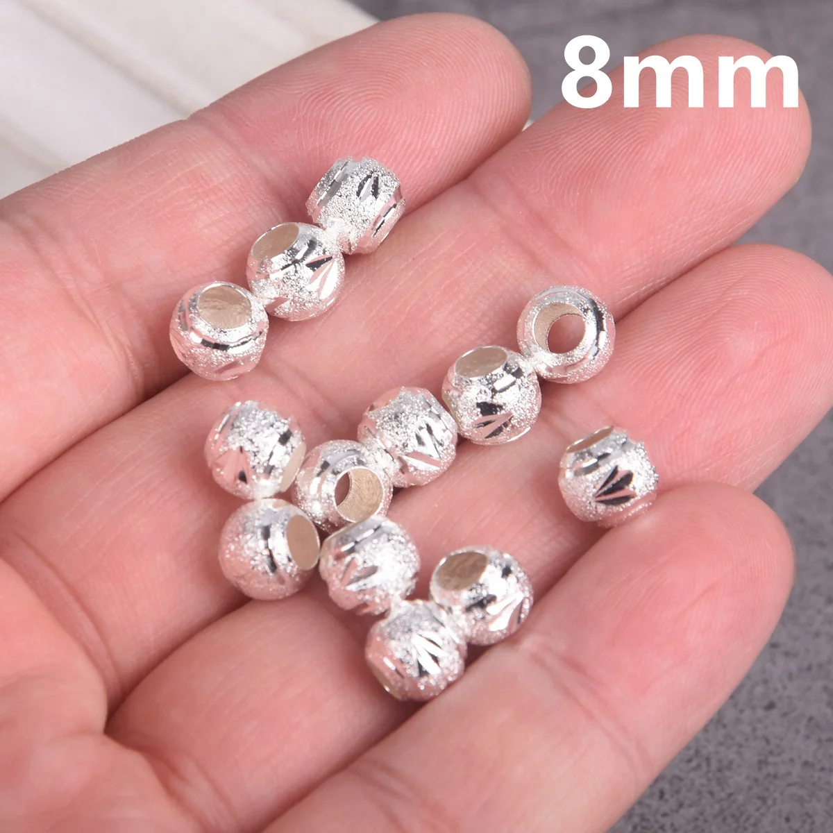 ジュエリー作りのための円形の金メッキ金属ビーズ,中空の彫刻家のための金と銀の色,直径8mm,10mm