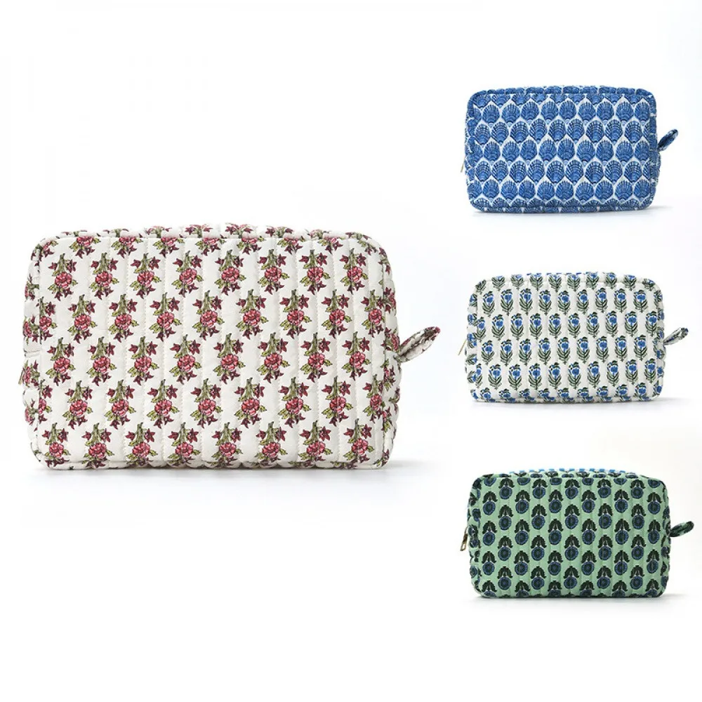Vintage Floral Quilted Makeup Bag, Fabric Printed Storage Bag, Large Capacity Travel Toiletry Bag, Handheld Cosmetic Storage Pou