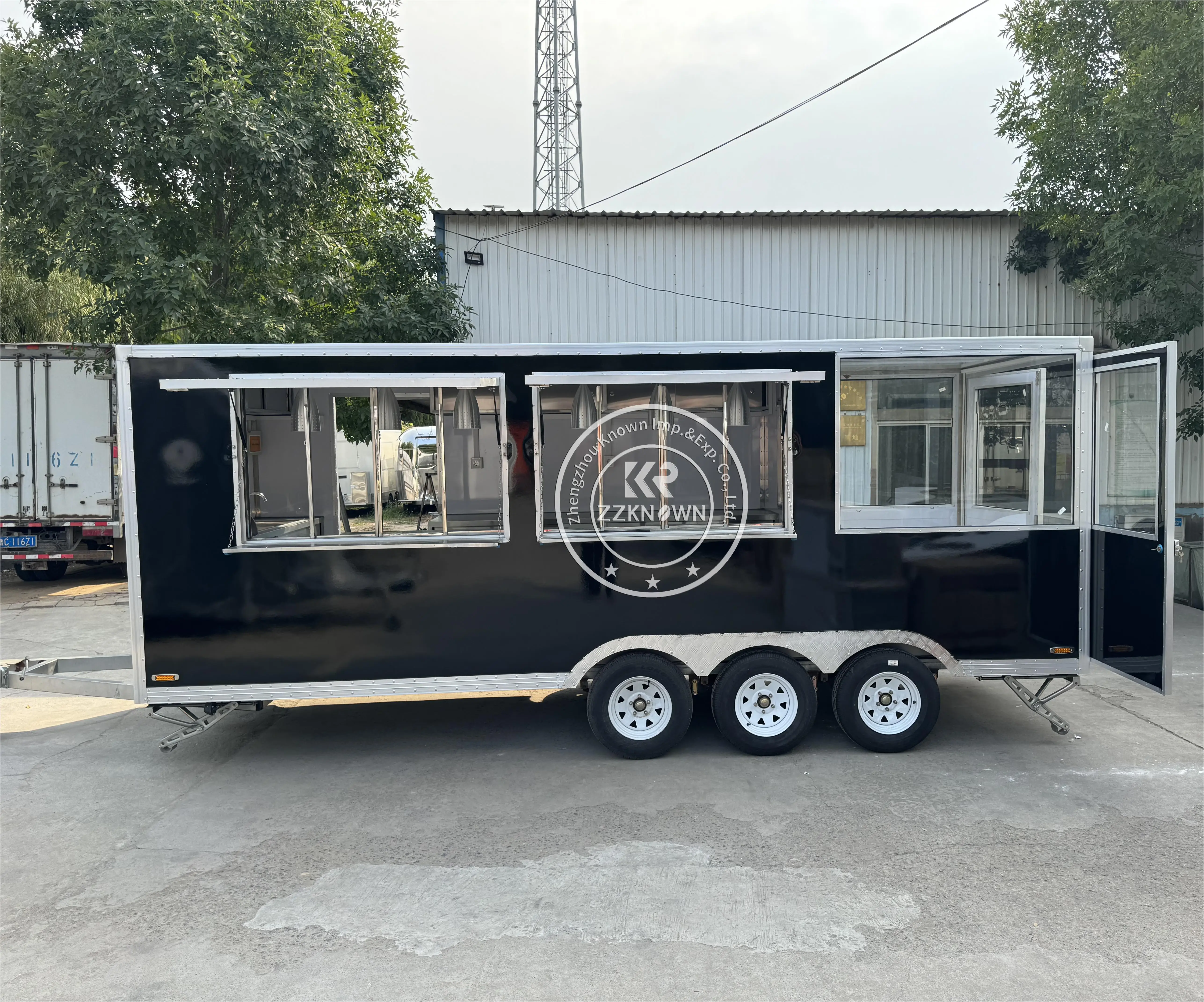 Outdoor Wood Fired Pizza Oven Trailer Fully Equipped Pizza Truck Mobile Food Trailer