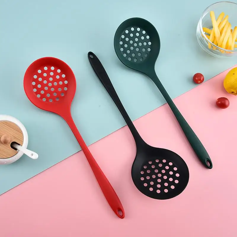 Silicone Slotted Strainer Spoon Nonstick Heat Resistant 1 Piece for Pasta Soup Stew Frying Kitchen