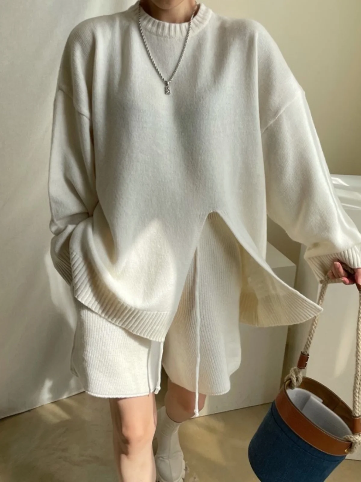 

Женский свободный вязаный свитер с круглым вырезом и завязками на талии, прямые брюки, комплект Faion, хлопок, зима 2023,