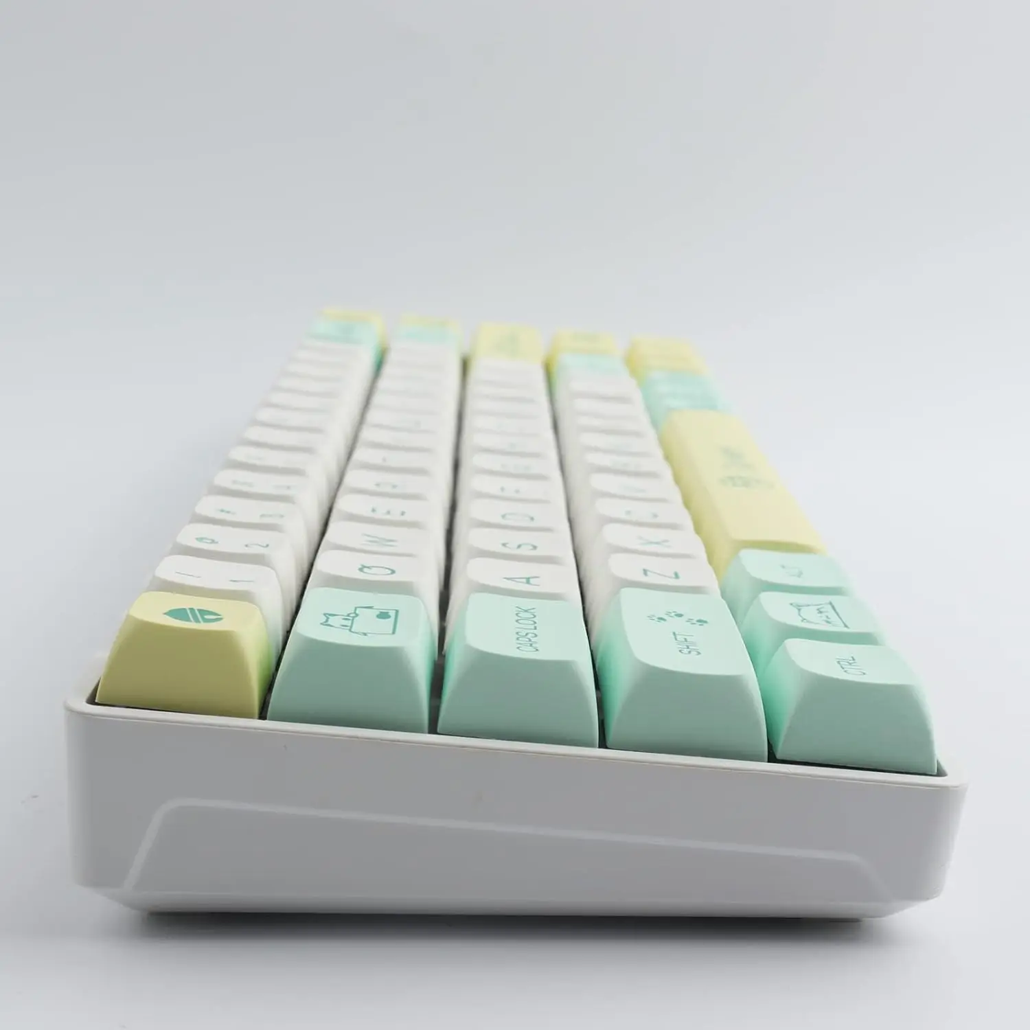 Cat Theme -135 Key XDA Standard Opaque Mechanical keycap Support Most Keyboards PBT Material (61-131 Keys)