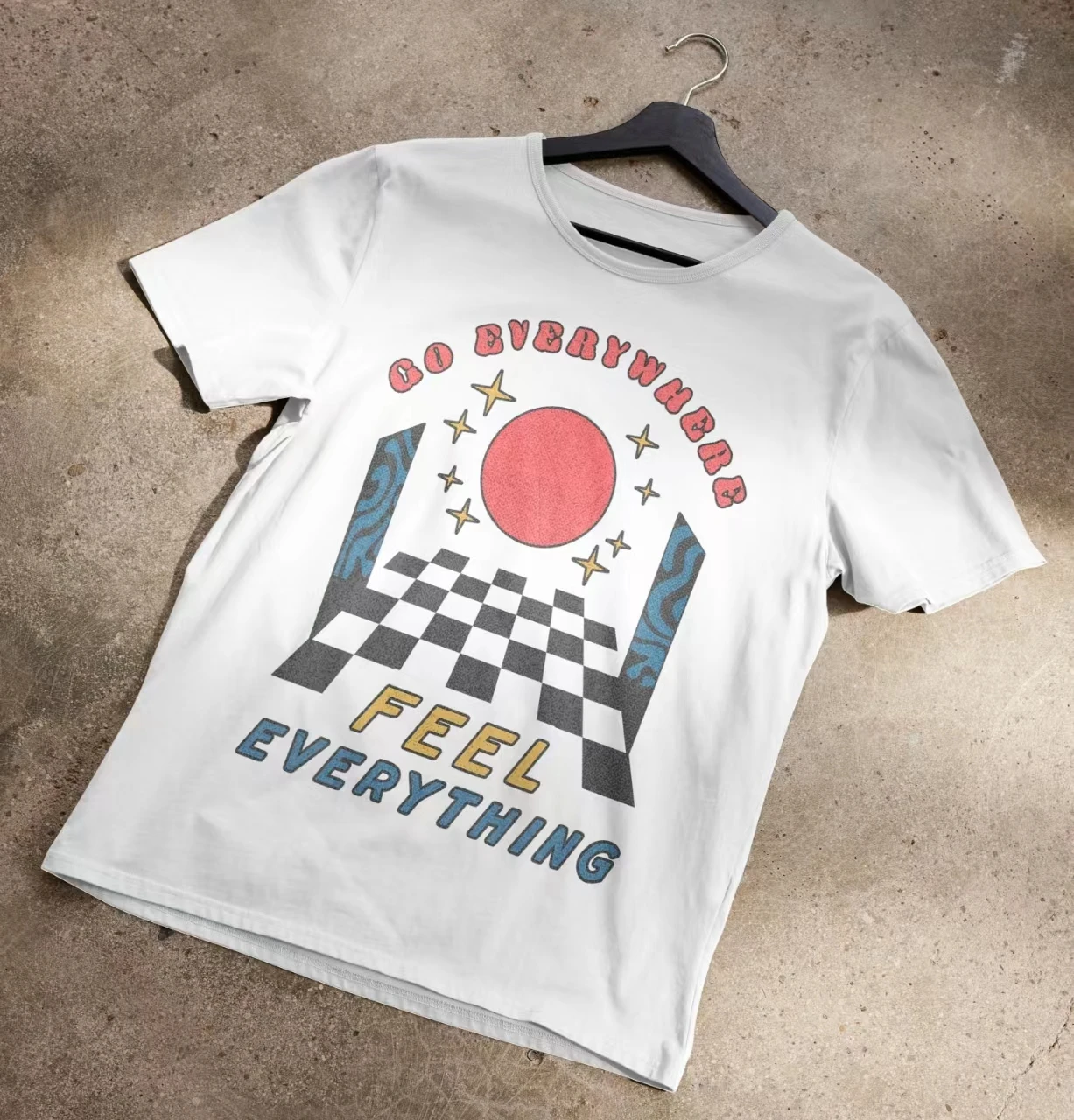 Go Everywhere Feel Everything Slogan Women T-shirt Vintage Cartoon Sun Room Sprint Female Shirt New Trend Casual Girl Tee