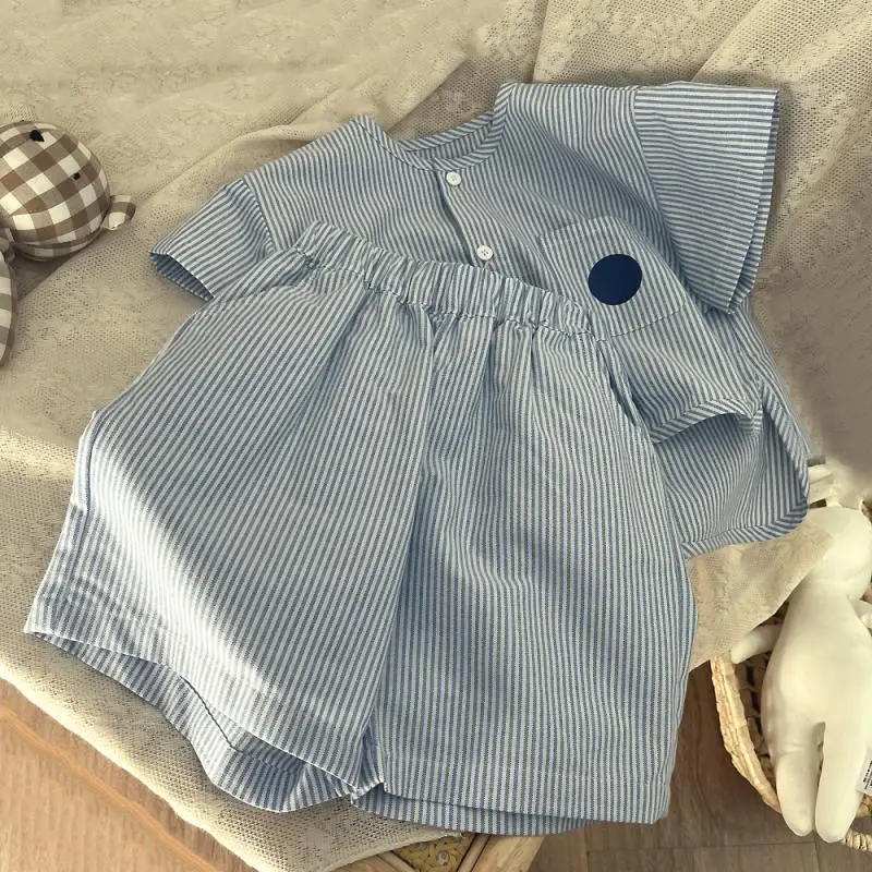 

Korean boys and girls fashionable striped suit children loose short-sleeved + shorts two-piece summer models