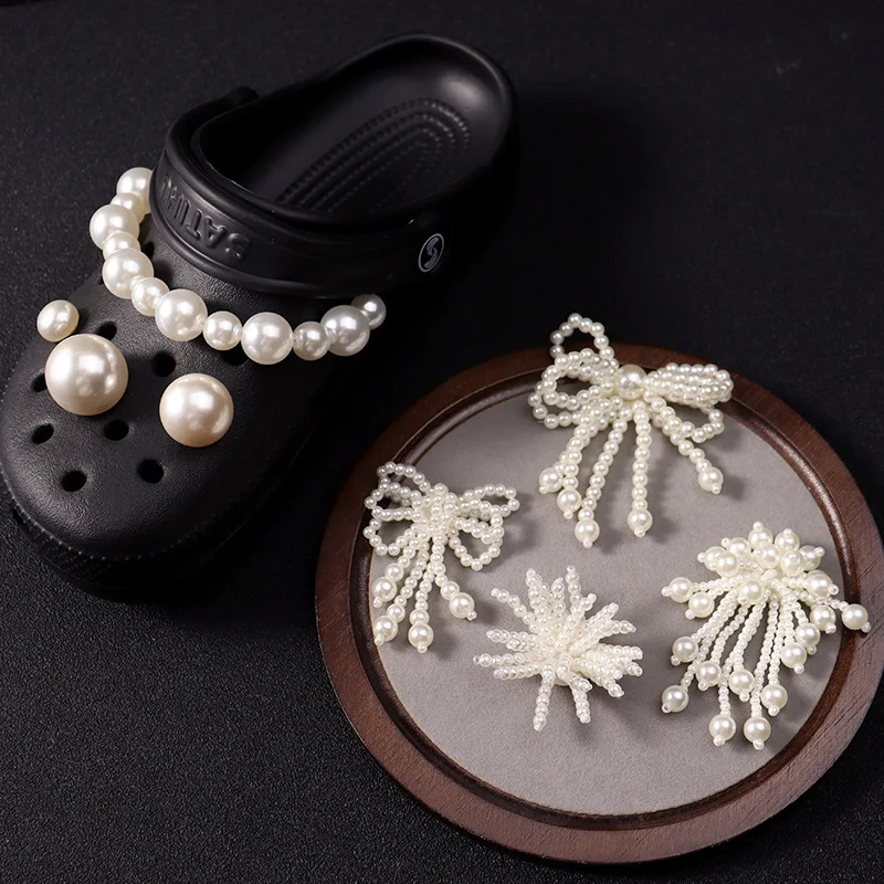 

Premium Pearl Chain Shoe Buckle for Clogs with Tassel Bow Shoe Charms Women Elegant Lightweight Accessory