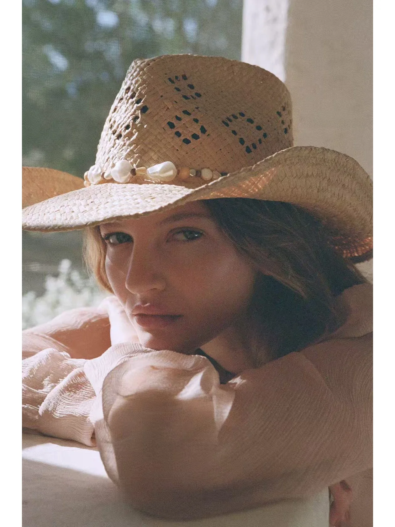 handwoven-hollow-out-wide-brim-straw-hat-vintage-style-sunshade-holiday-hat-for-women-breathable-outdoor-cap-summer-hat
