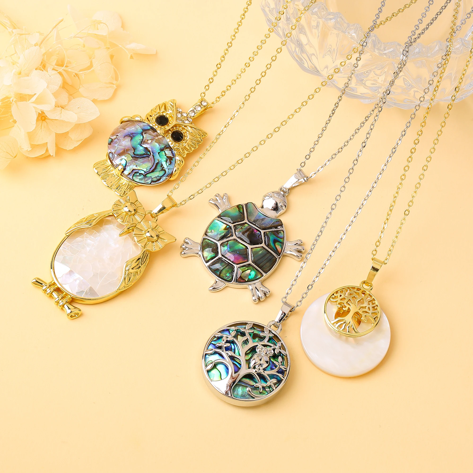 Vintage Abalone Shell Owl Turtle Tree of Life Pendant Necklace for Women Girl White Shell Daily Party Boho Jewelry Birthday Gift