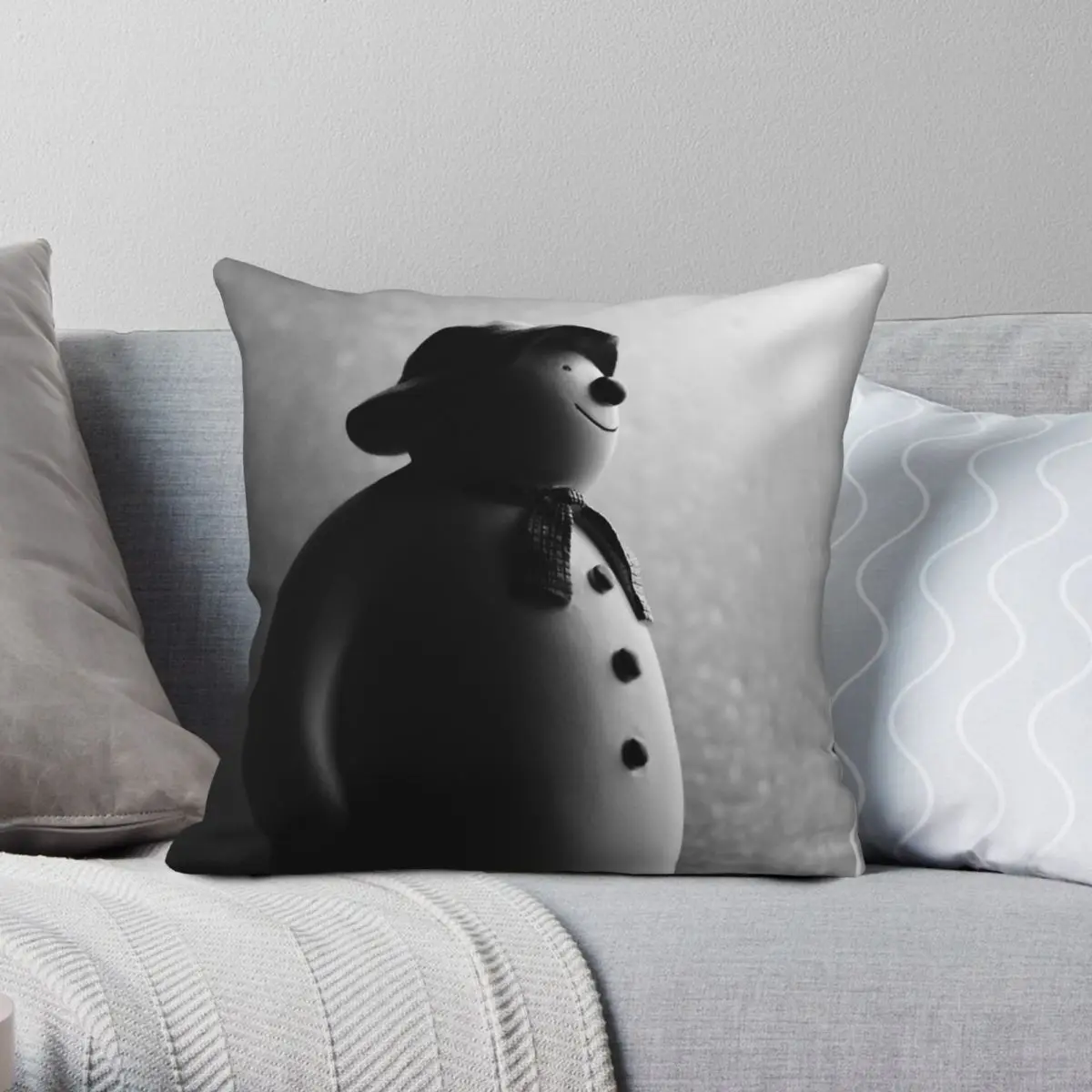 

Raymond Briggs The Snowman Pillowcase Polyester Linen Velvet Pattern Zip Decorative Pillow Case Home Cushion Cover Wholesale