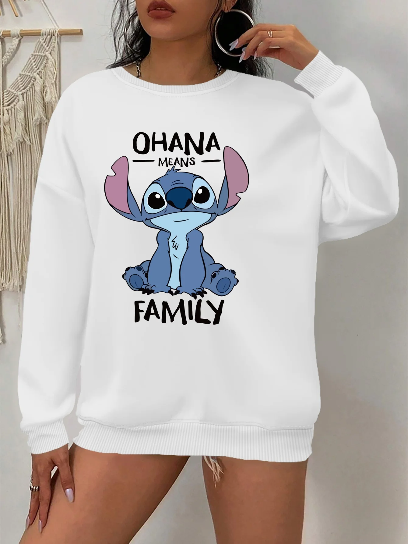 เสื้อฮู้ดดี้ลายดิสนีย์ สติทช์ โอฮานา หมายถึง ครอบครัว เสื้อสเวตเชิ้ตผู้หญิง ผู้ชาย ผ้าฝ้าย แขนยาว คอโอ ทรงโอเวอร์ไซส์ สำหรับฤดูใบไม้ร่วงและฤดูหนาว ผ้าฟลีซ
