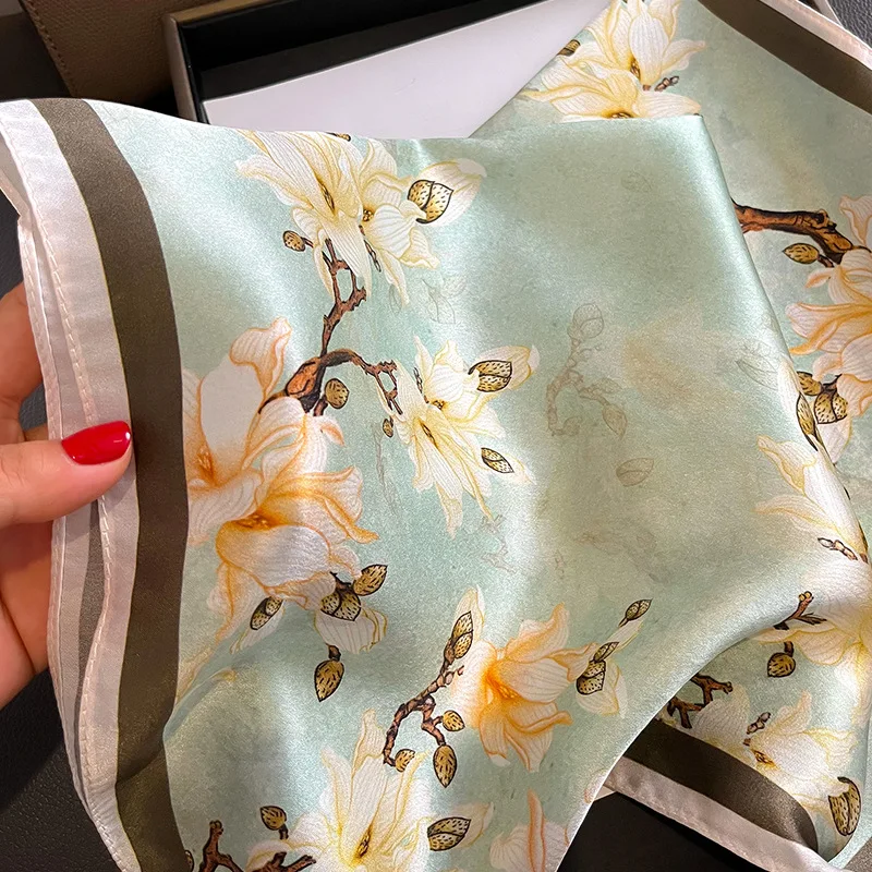 100% Foulard en soie véritable femmes imprimer foulards carrés Hijab Foulard Pashmina Poncho châle enveloppement Foulard Bandana Echarpes Bufanda