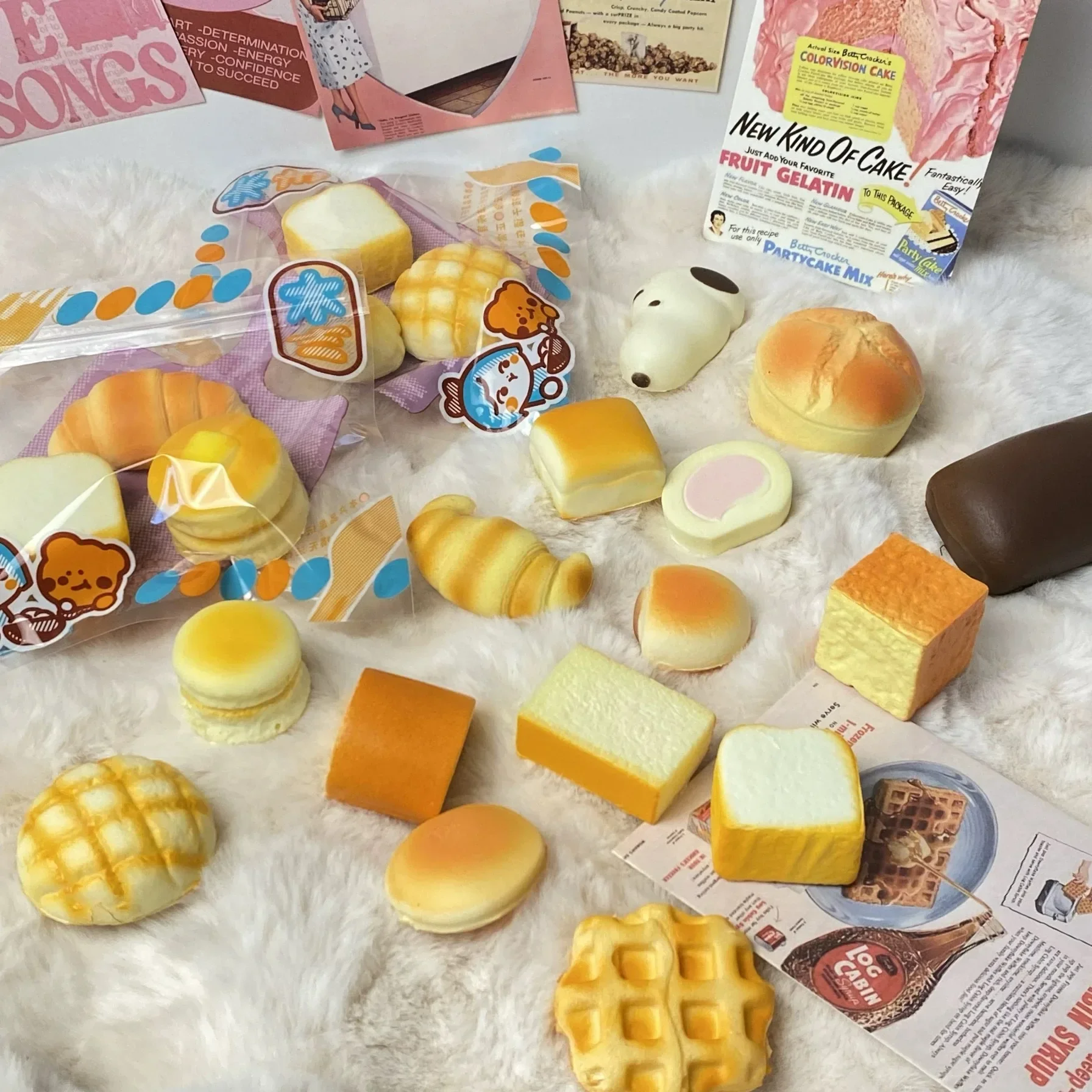 Mini Bread Squishy Slow Rising Toast Bun Waffle Muffin Slow Rebound Squeeze Toy Anti Stress Relieve Stress Hand Relax Gift Toy