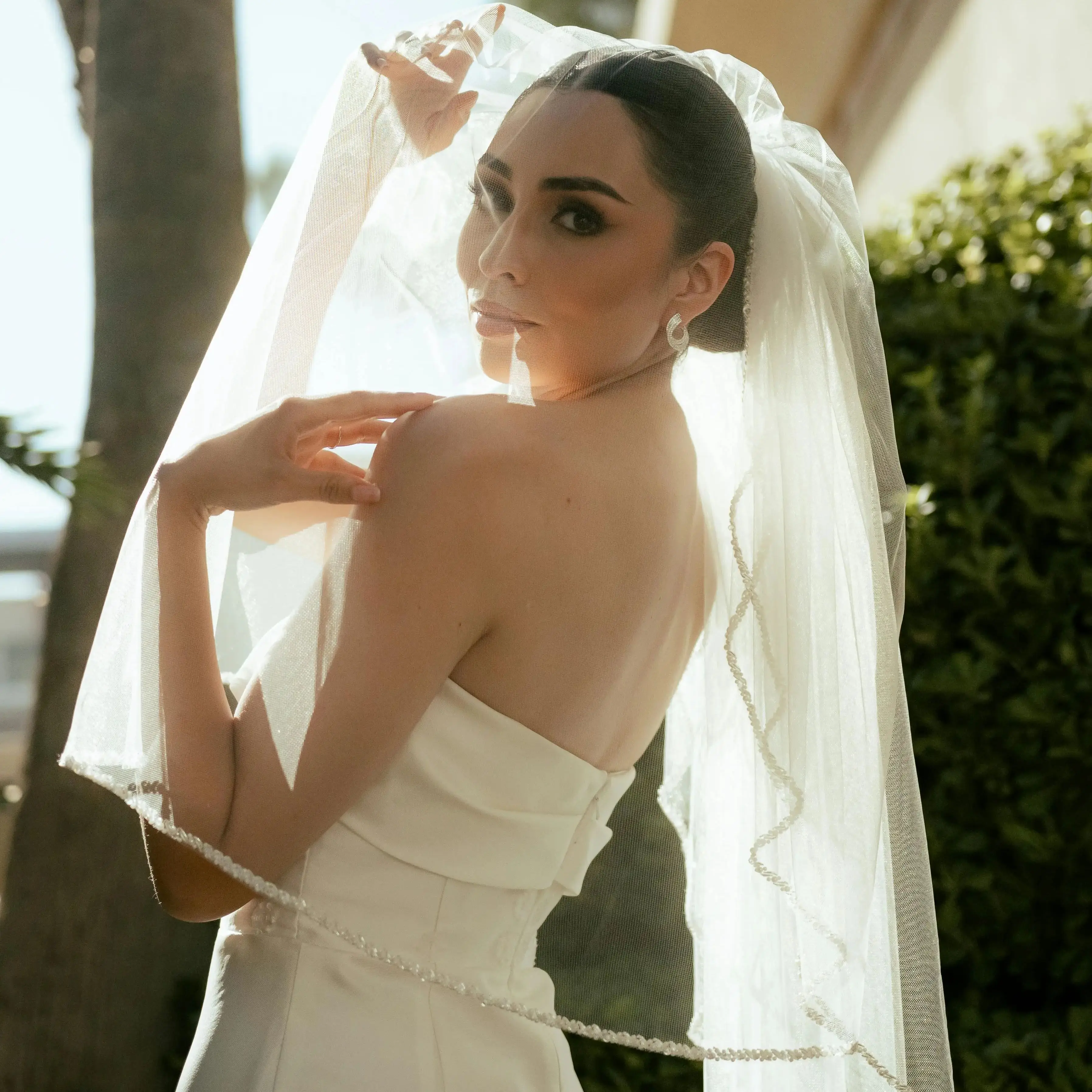 

Роскошная свадебная фата с румянами, фата из органзы с кристаллами и бисером, с краем стразов, 2-уровневые мягкие свадебные аксессуары G59