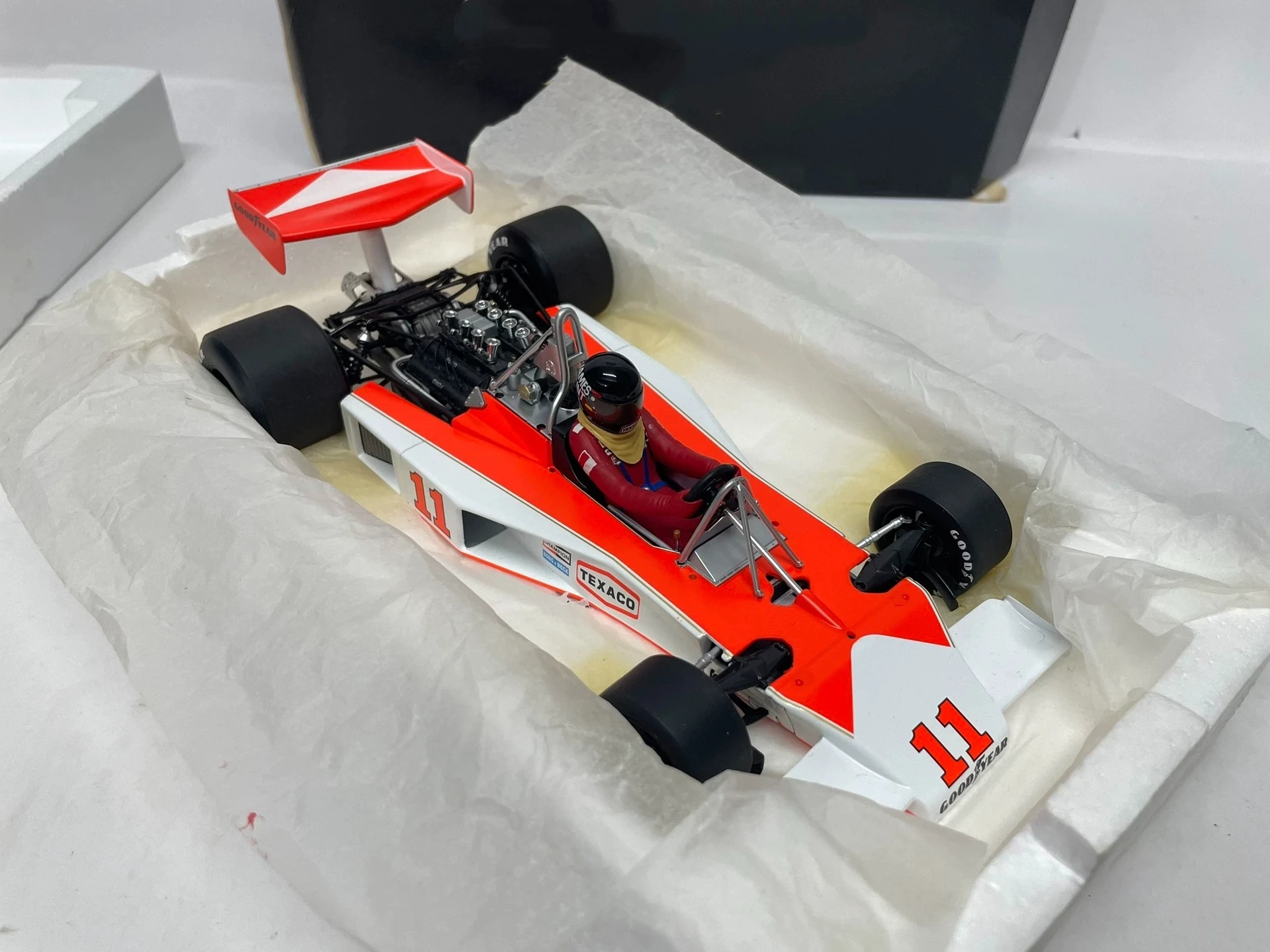Minichamps 1:18 F1 M23 1976 #11 Simulation Limited Edition Resin Metal Static Car Model Toy Gift