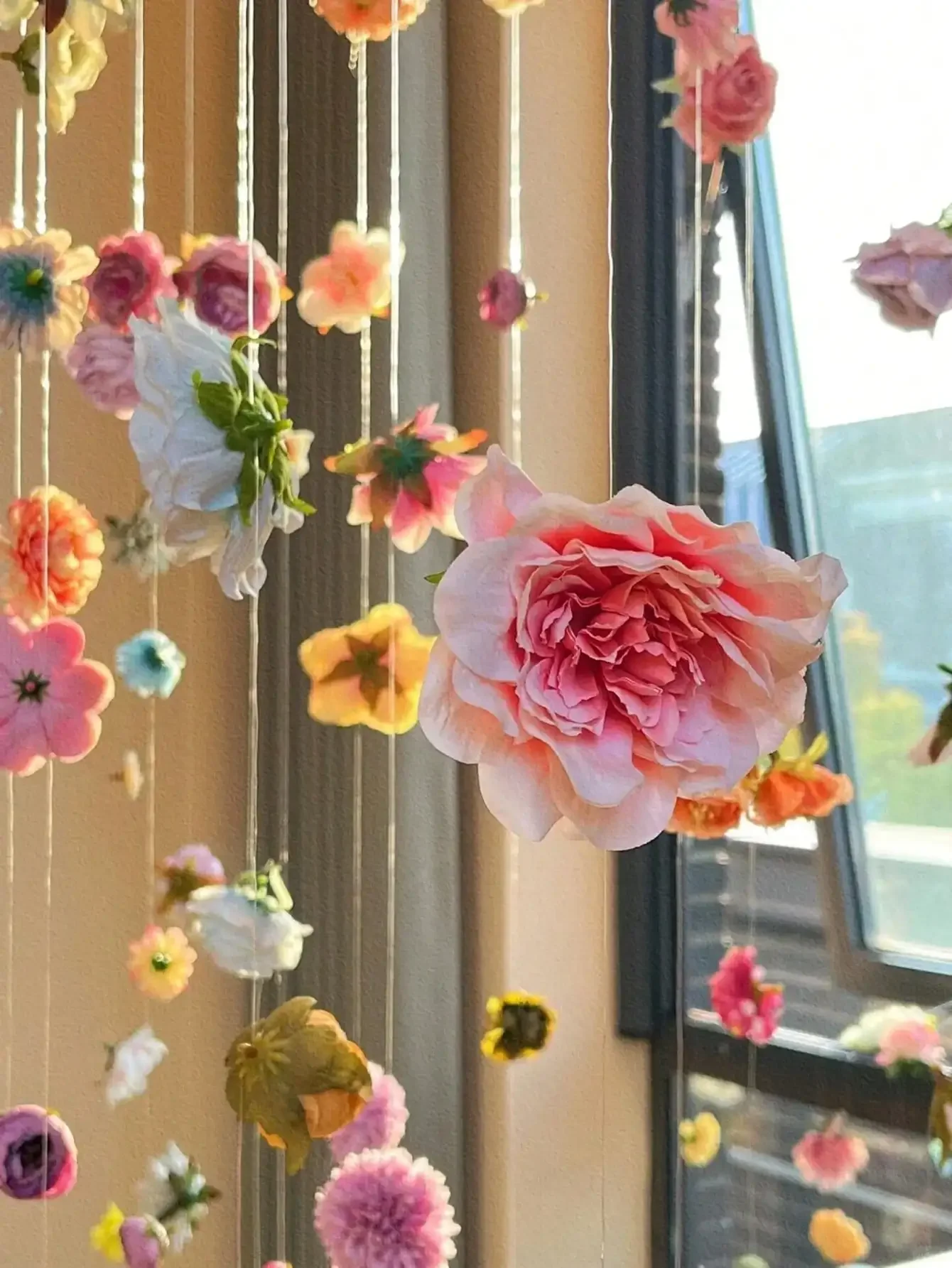 

50pcs/Set Hanging Flower Garland Kit DIY Ceiling Flower Set DIY Flower Curtain Material Simulation Flower Pendant Ornaments Floating Flower Wall Hanging Backdrop Photography Design For Wedding Birthday Room Layout Gifts Graduation Home Decor Back To Scho