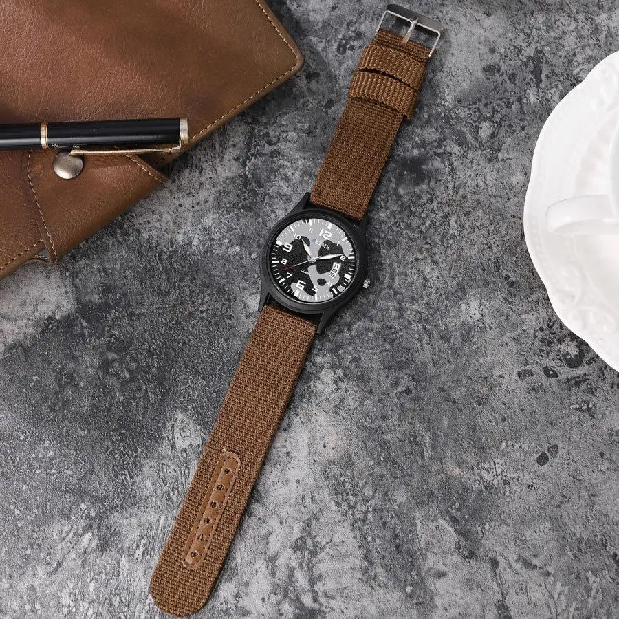 Explosive men's fashion canvas with camouflage watch luminous pointer with calendar quartz watch