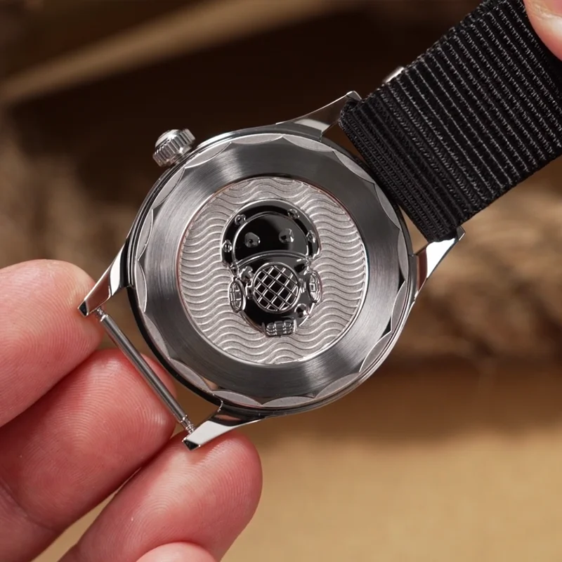 Watchdives WD50Q 38Mm 200M Div - Vintage Collectible Watches 评论和价格