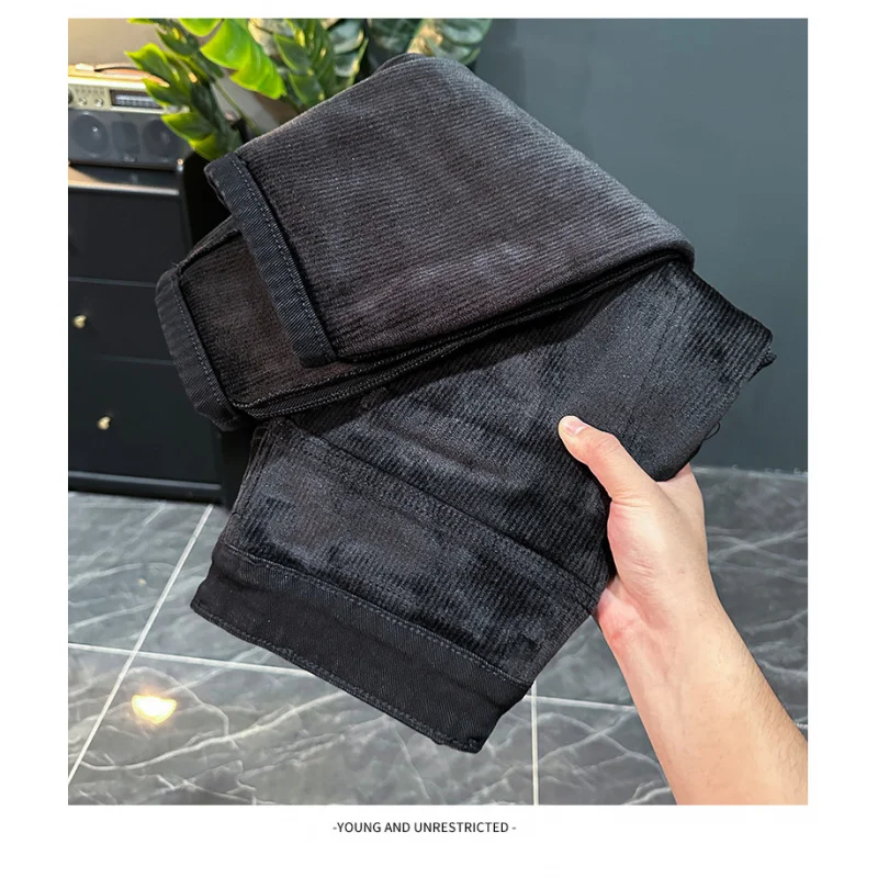 

Velvet thickened jeans for men in winter 2025, new small footed thick warm men's clothing, slim fit black long pants