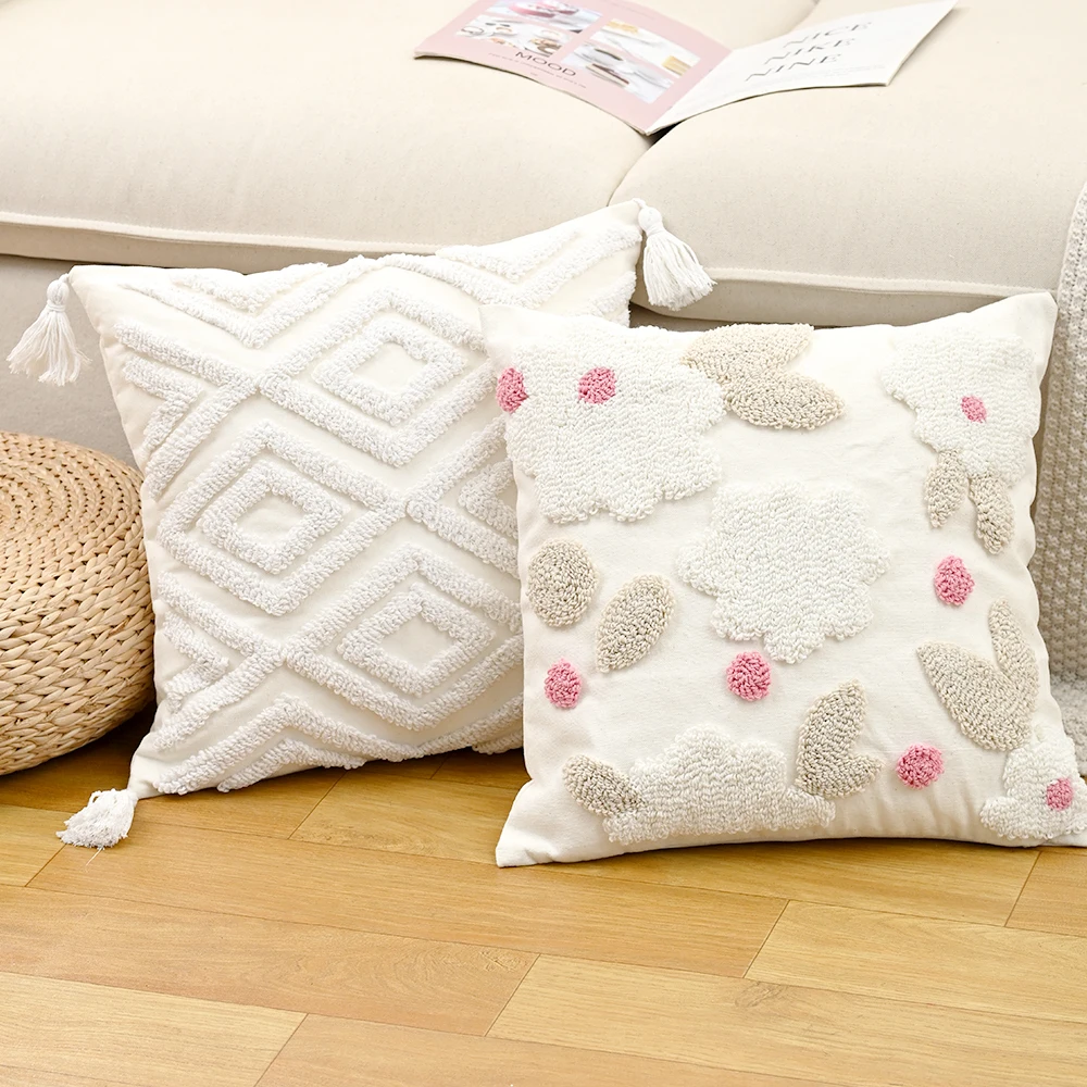 شراء القوس الحب زهرة المطرزة المخدة لطيف البوهيمي أريكة غطاء الوسادة غرفة نوم المنزل غرفة المعيشة ديكور cojines الفقرة سالا